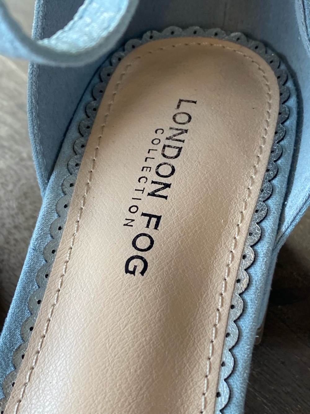 London Fog Light Blue Faux Suede NIKKI Block Heel Sandals - Picture 6 of 8